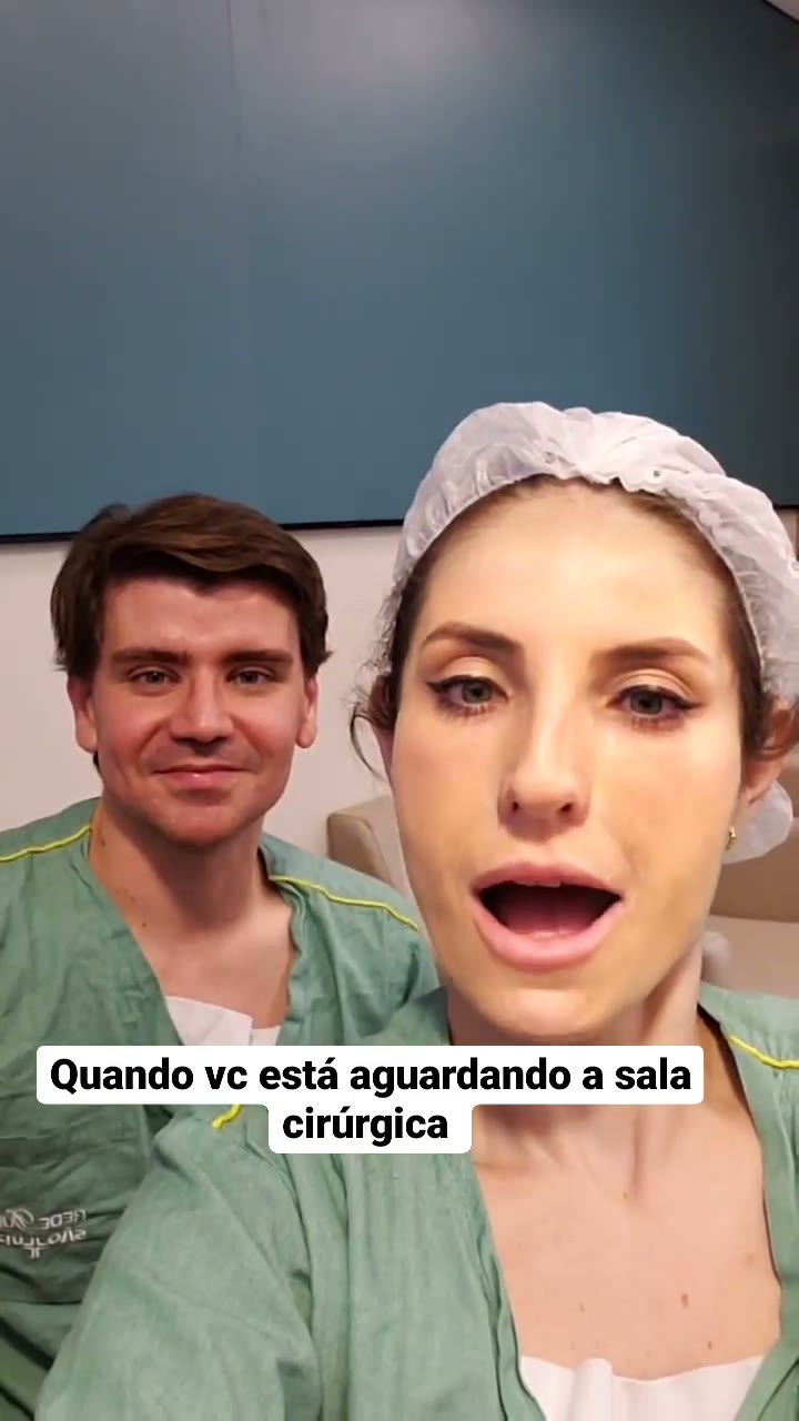 A veces la cirugía anterior del hospital se retrasa y tienes que esperar para empezar.