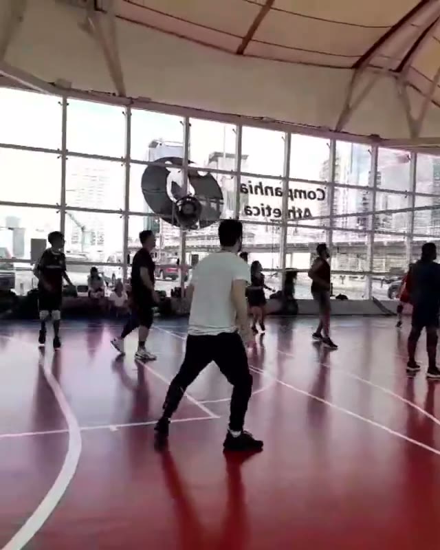 Today’s #tbt is recent: from the volleyball championship at @ciaathleticamorumbi @morumbishopping with a strong sense of nostalgia because, believe it (3/6)